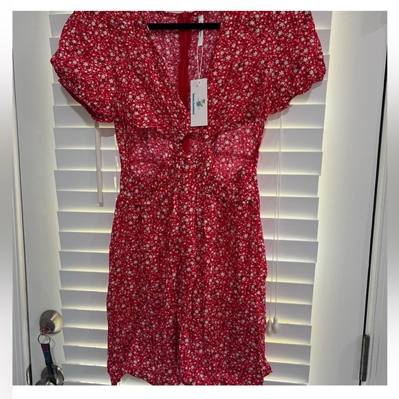 Beachsissi Dresses & Skirts - Elegant Red Floral Mini Dress